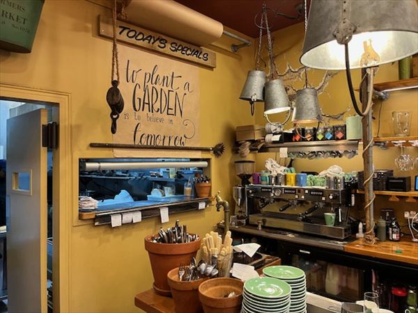 The Garden Shed カフェの内装